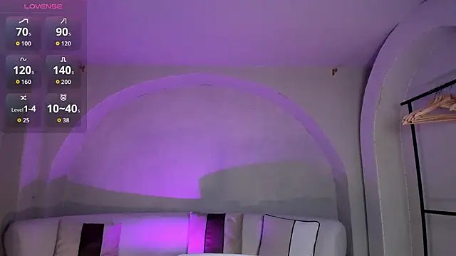 NiaHolland's Live XXX Chat