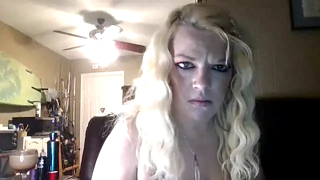 marilyn420 Chat XXX in diretta