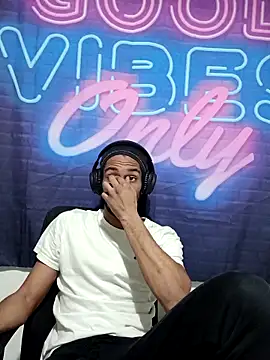 Mikaaa97 Live XXX-Chat