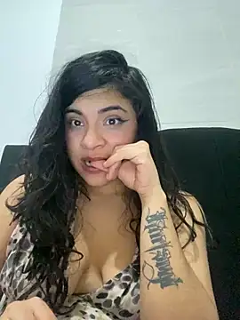 mysteriousgirl20's Live XXX Chat