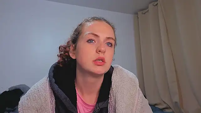 ENGLISHEMILY_69's Live XXX Chat