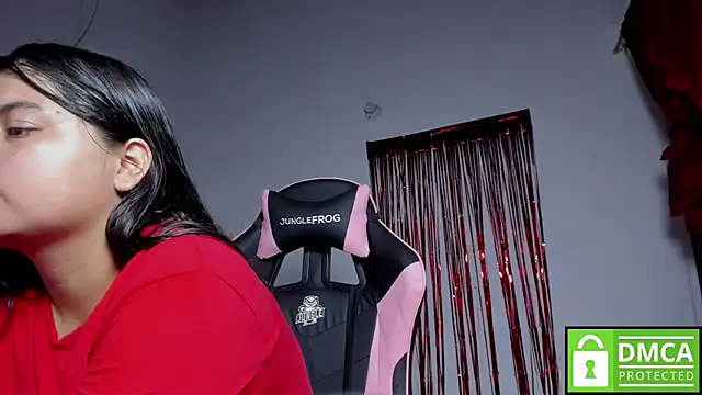 XXX chat uživo modela Little_Shaara