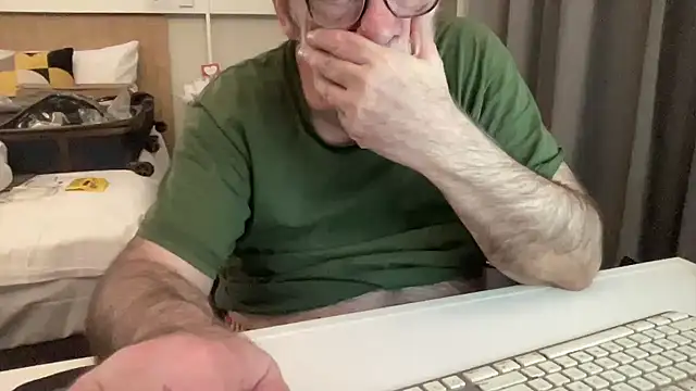 coach-karl Live XXX Chat