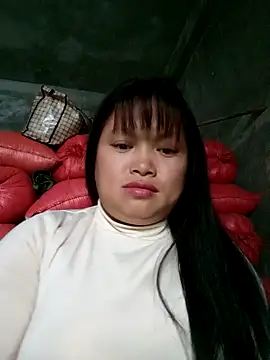 Ava-120のライブXXXチャット