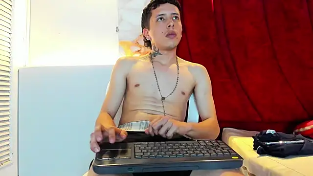 Chat XXX Live ESTEBAN_2102