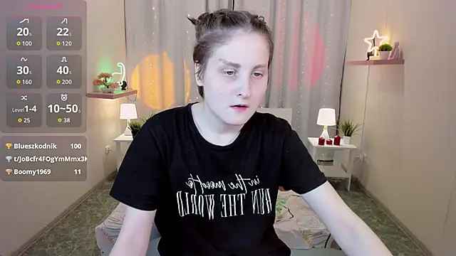 Chat XXX en directo de KiraDuvall