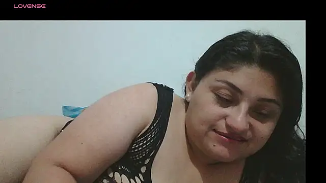 Mia_Hornyxxx's Live XXX Chat