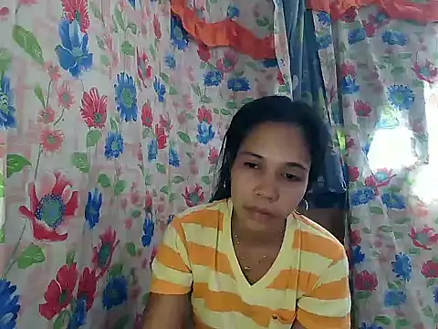 Chatroom XXX en direct de PinaySkinnyGirl