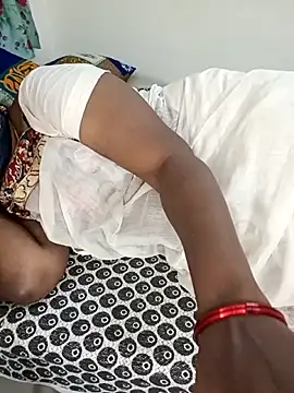 دردشة Tamil-hotwife الجنسية المباشرة