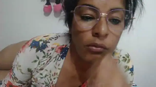 kateleyagrey's Live XXX Chat