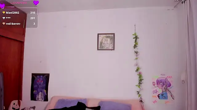 Cata_green élő XXX-chatje