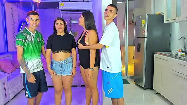 stangirls_: онлайн-секс-чат