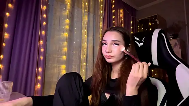 HollyPaw élő XXX-chatje