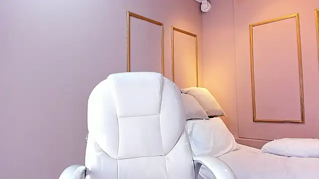 NahimiThompsonのライブXXXチャット