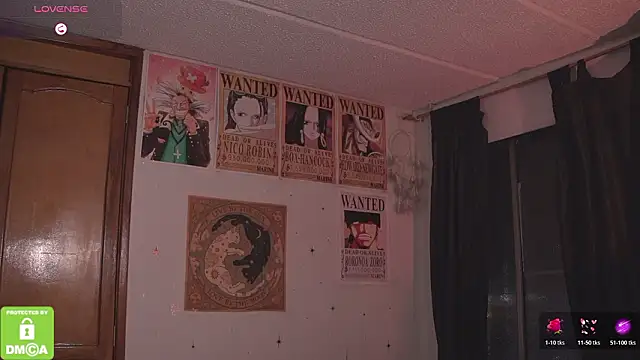 Katyroronoa élő XXX-chatje