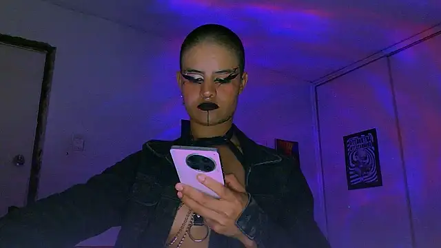 Czat XXX na żywo – alex_one888