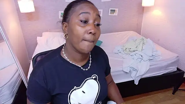 kiara_evanss' Live XXX Chat