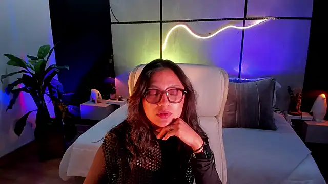 Chatroom XXX en direct de Gia_Mazzon