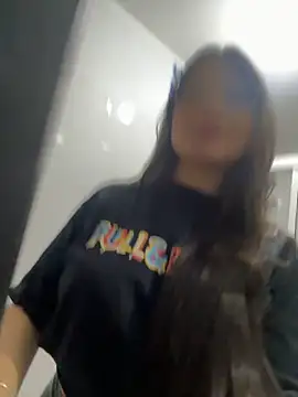 CamilaSofiia's Live XXX Chat