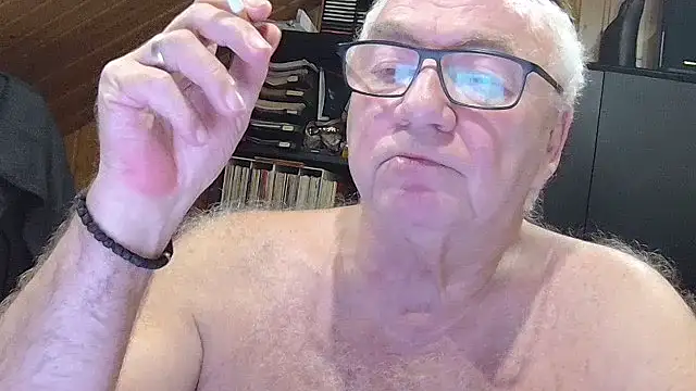 Онлайн чат XXX biggandybig