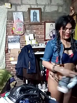 yovana13 webcam show