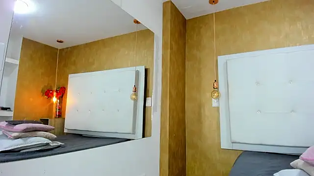 Chatroom XXX en direct de Milaspetite