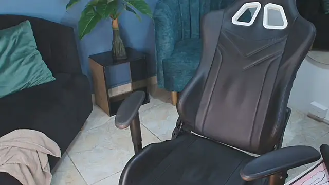 Chatroom XXX en direct de Zamira_Taylor