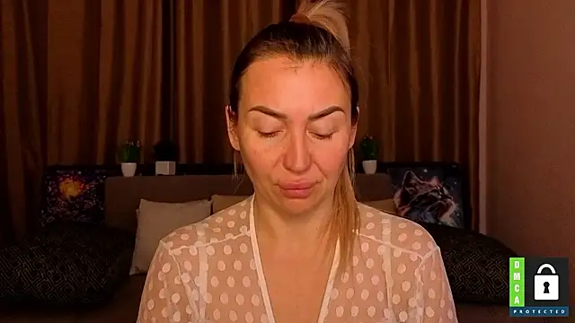 Kiss_julli88I Chat XXX live