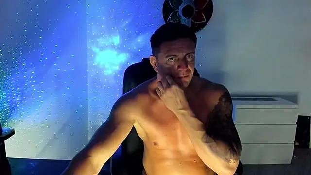 MKboy84 Live XXX-chat