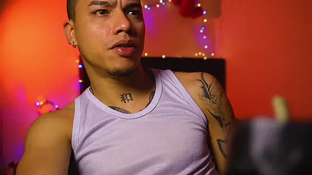 AlphaMasterXxx 即時 XXX 聊天