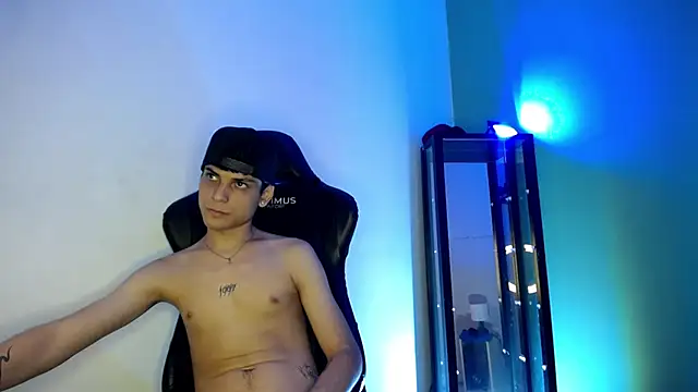 dilan_hott_ Live XXX-chat