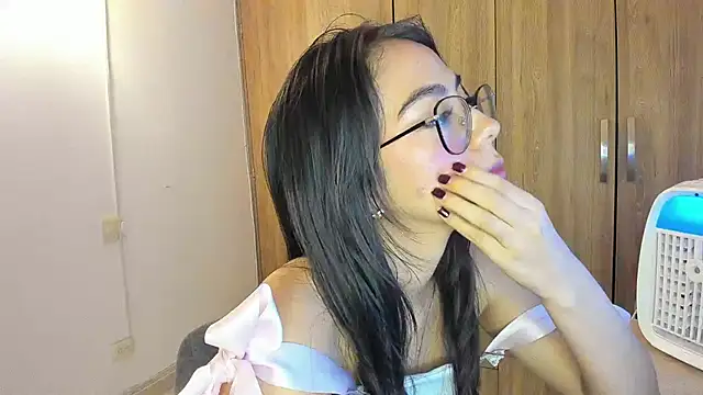 دردشة horny_adiction الجنسية المباشرة