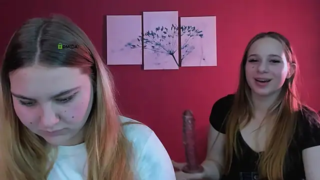 dina_bloom_'s Live XXX Chat