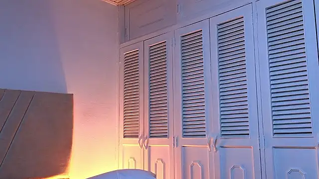 Chatroom XXX en direct de Laura_cap7