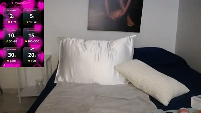 isabella-696's Live XXX Chat