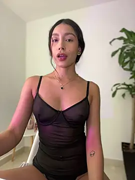 SelenaStoneのライブXXXチャット