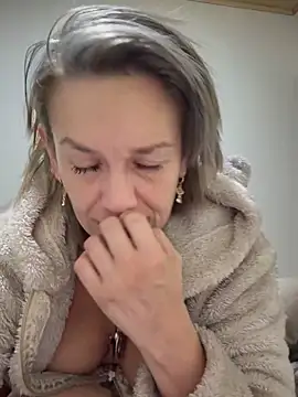 MAGDALAKOVANOVA's Live XXX Chat