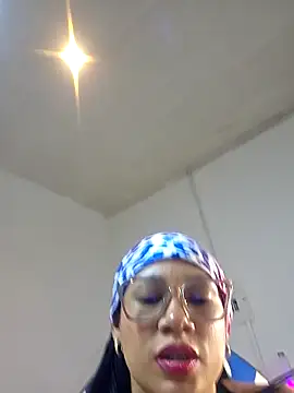 KittyKardy 即時 XXX 聊天