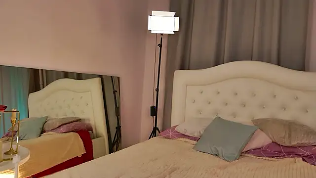 Mikka_Blush's Live XXX Chat