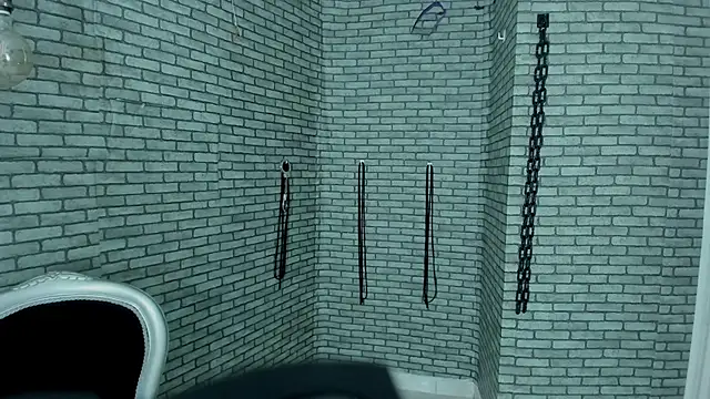 Briana_24's Live XXX Chat