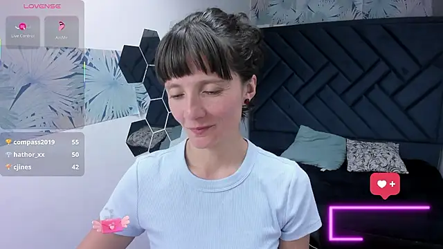 Valery_More__ 即時 XXX 聊天