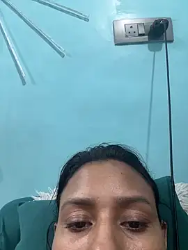 heenashai 即時 XXX 聊天