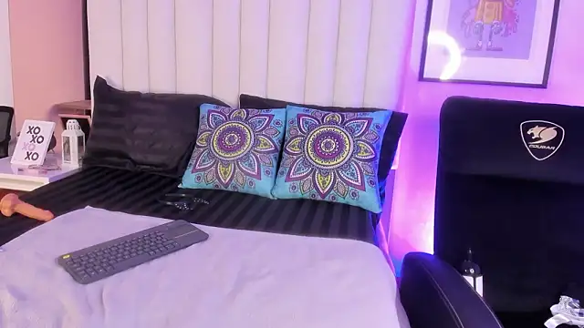 XXX chat uživo modela Mara_Wolf01