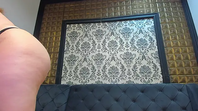 LissaBigTitts Chat XXX live