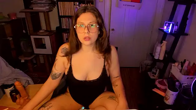 Show modela Rosiee69_ na web-kameri