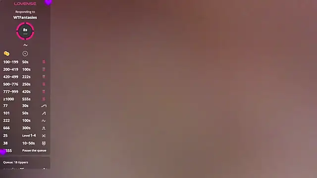 EmilyVale 即時 XXX 聊天