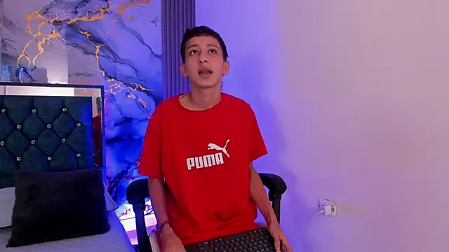 spicyslim_ 即時 XXX 聊天