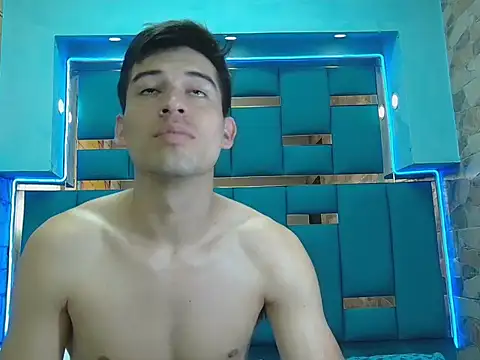 XXX chat uživo modela lord_david77