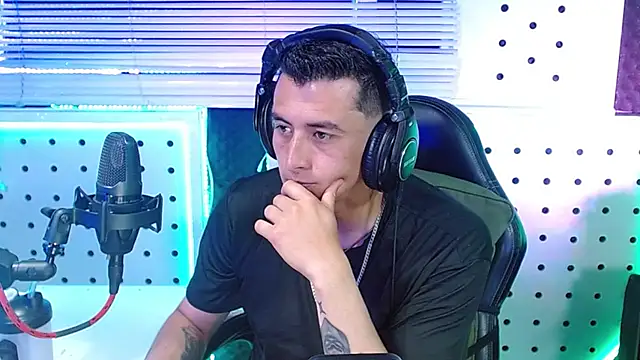 Онлайн чат XXX Godofcumxxx