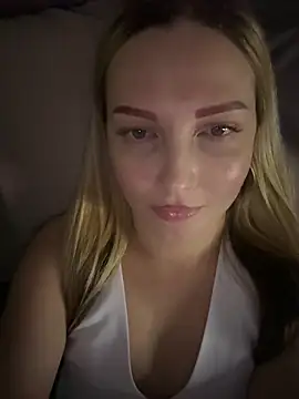 Show modela Aleksandrakis na web-kameri